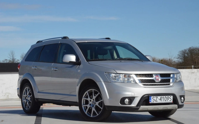 Fiat Freemont cena 49900 przebieg: 125000, rok produkcji 2013 z Zabrze małe 466